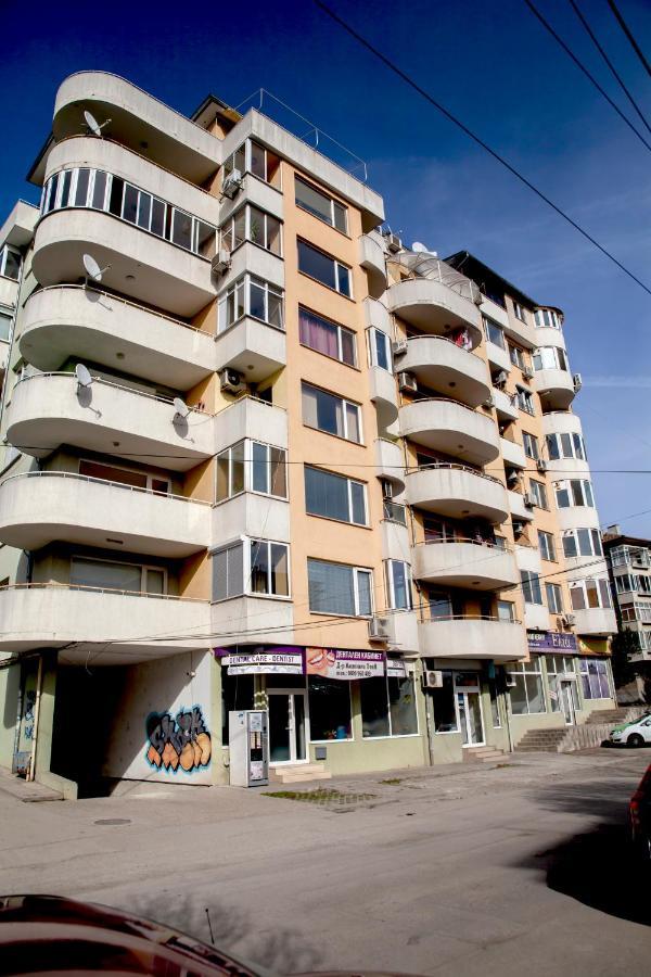 Stadium Apartments Veliko Tárnovo Exterior foto